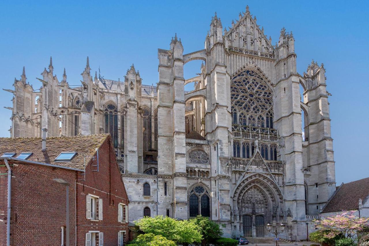 Un Petit Coin De Cathedrale Apartment Beauvais Exterior photo